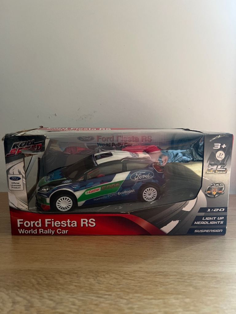 2012 Ford Fiesta Rs World Rally Car Remote Controlled New in Box 1:20 Scale
