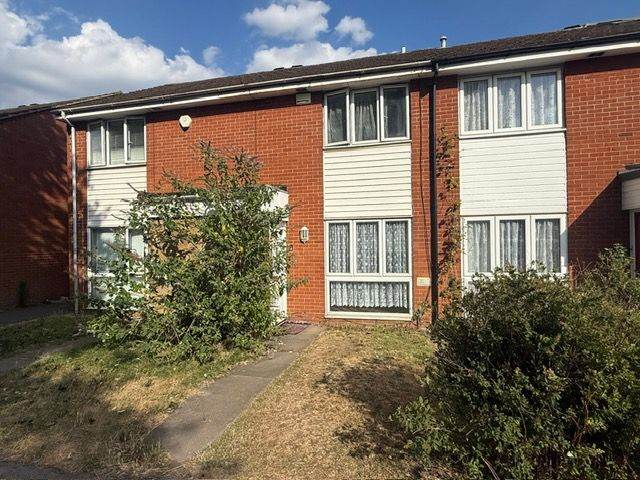 3 BEDROOM HOUSE TO LET COLNBROOK SL3 8AP