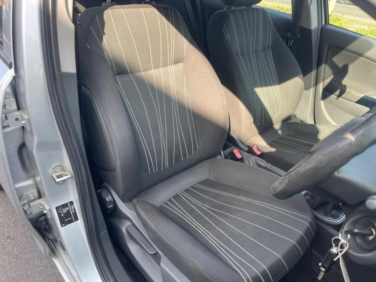 2009 Vauxhall Corsa 1.2i 16v Club 5dr HATCHBACK Petrol Manual