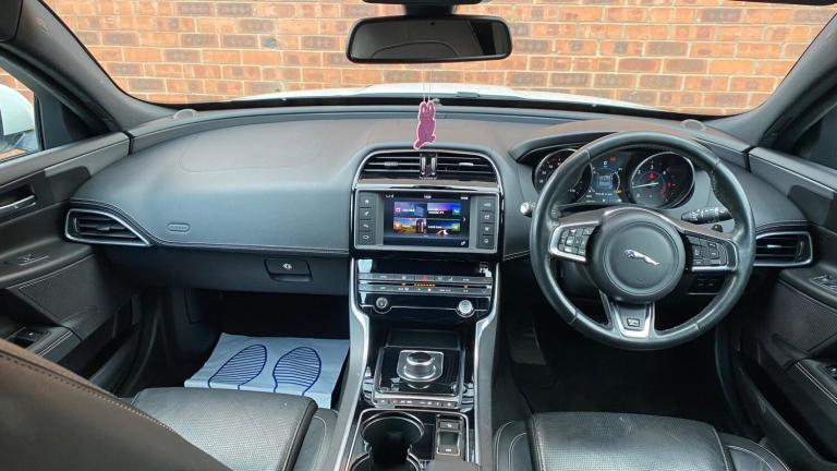 2016 Jaguar XE 2.0d R-Sport Auto Euro 6 (s/s) 4dr SALOON Diesel Automatic