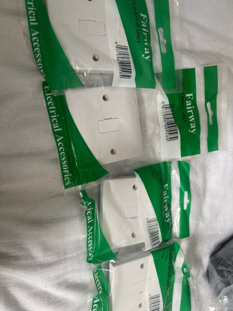 Fused spur unit 