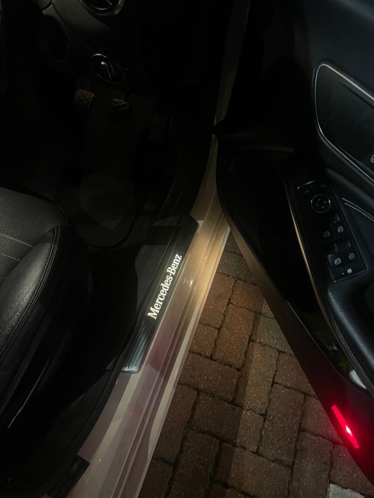 Mercedes-Benz, CLA, Saloon, 2013, Manual, 1595 (cc), 4 doors