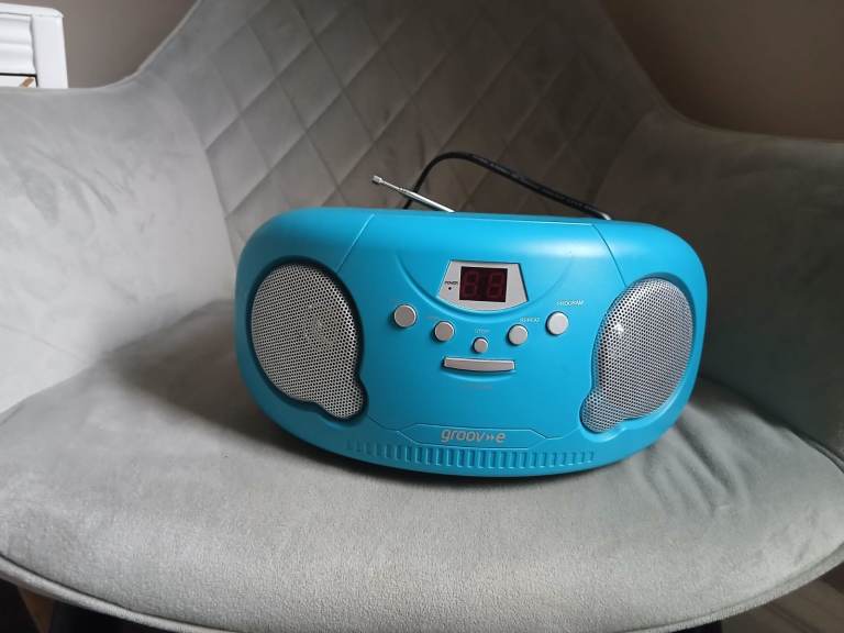 Goodmans Portable CD Player Radio - Blue, Good Condition