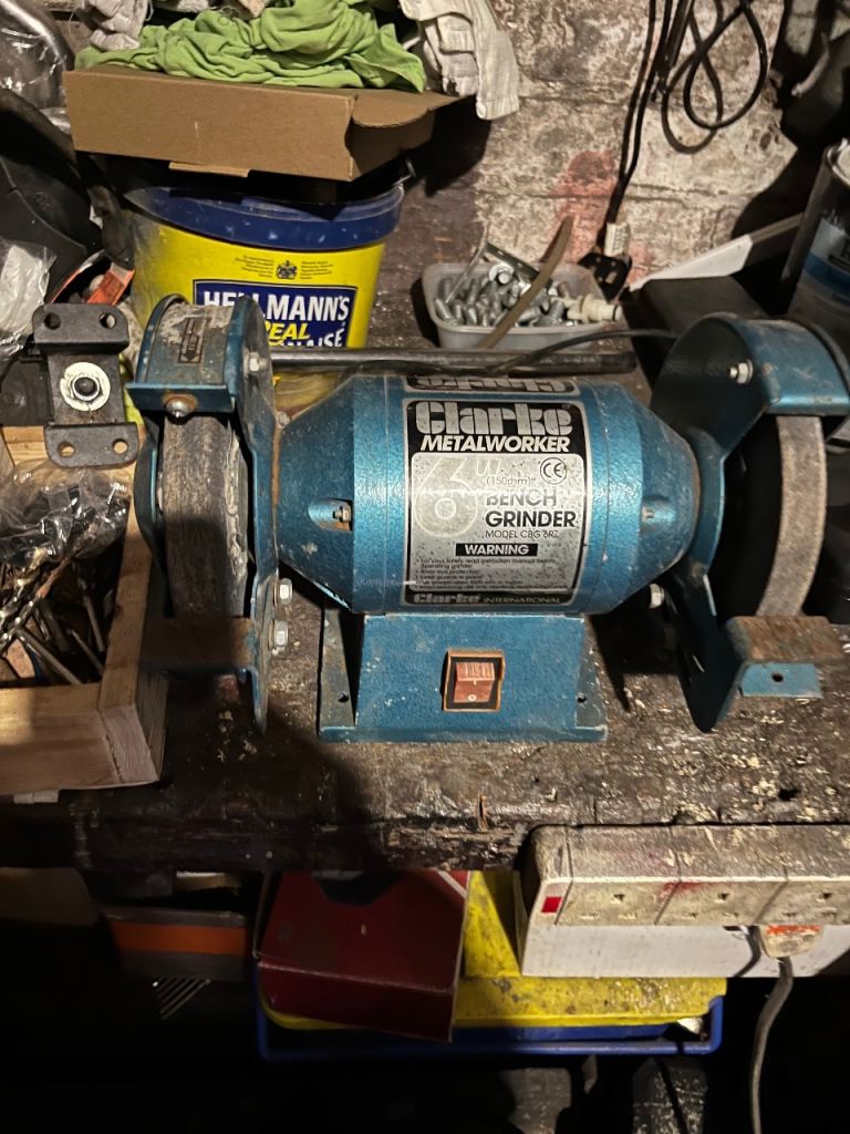 Bench grinder 