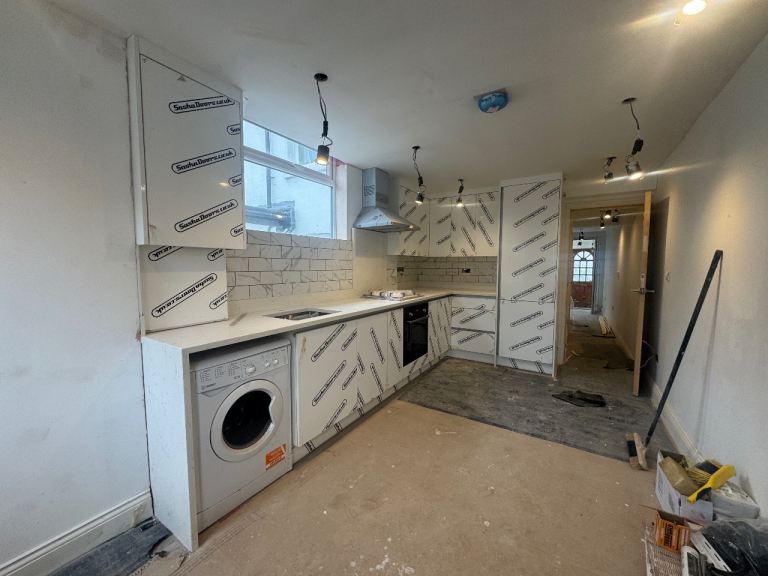 2 Bedroom Fully Renovated House for Rent - Sotheron Road, Watford, WD17 2QA