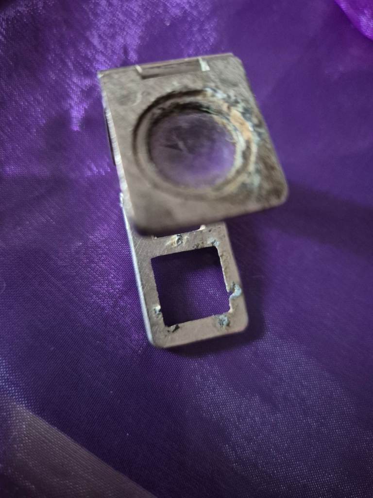 RARE, COLLECTORS ITEM ~ COWLANDS MINIATURE VINTAGE MAGNIFYING GLASS 