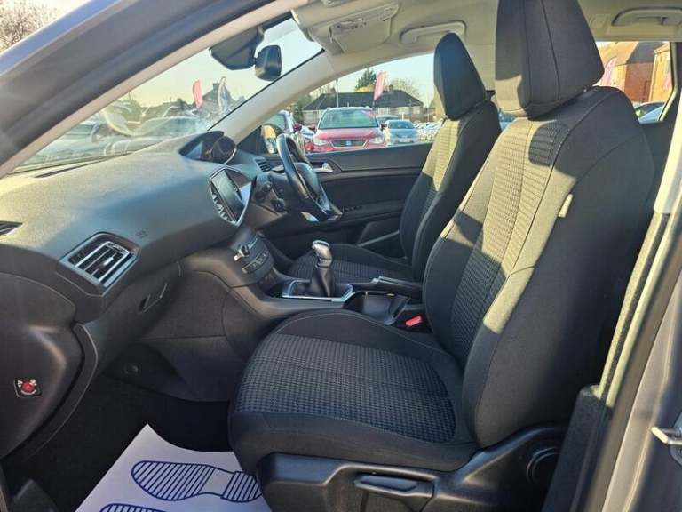 2018 Peugeot 308 SW 1.2 PureTech Active Manual 5Spd Euro 6 (s/s) 5dr ESTATE Petrol Manual