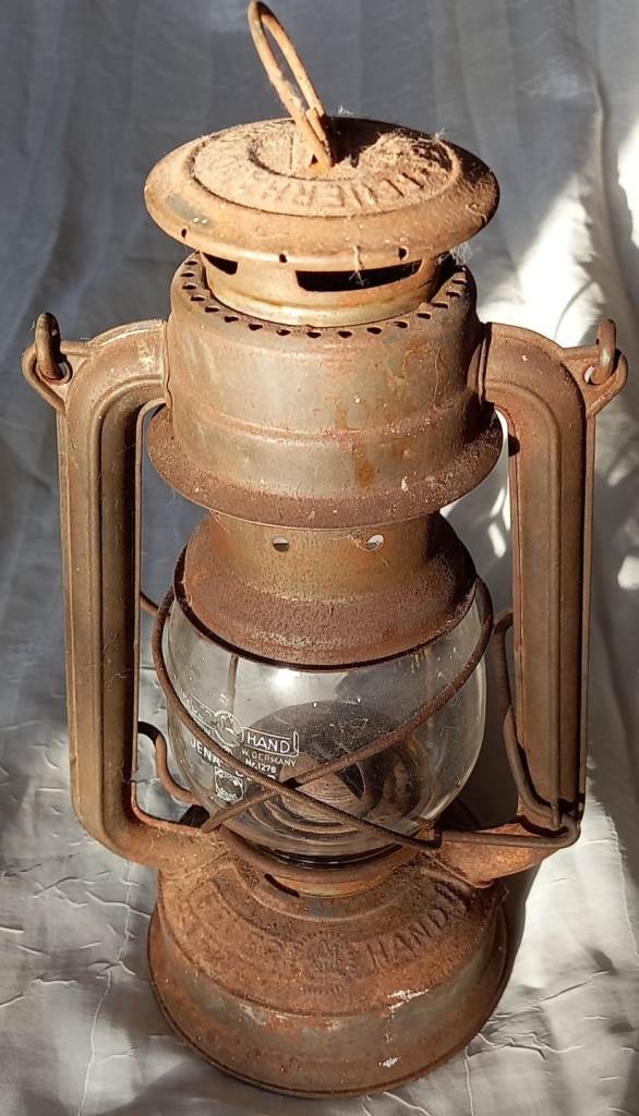 OFFERS CONSIDERED 2 x Nier Feuer Hand 1275 and 1 x 1175 Vintage Oil Storm Lamps