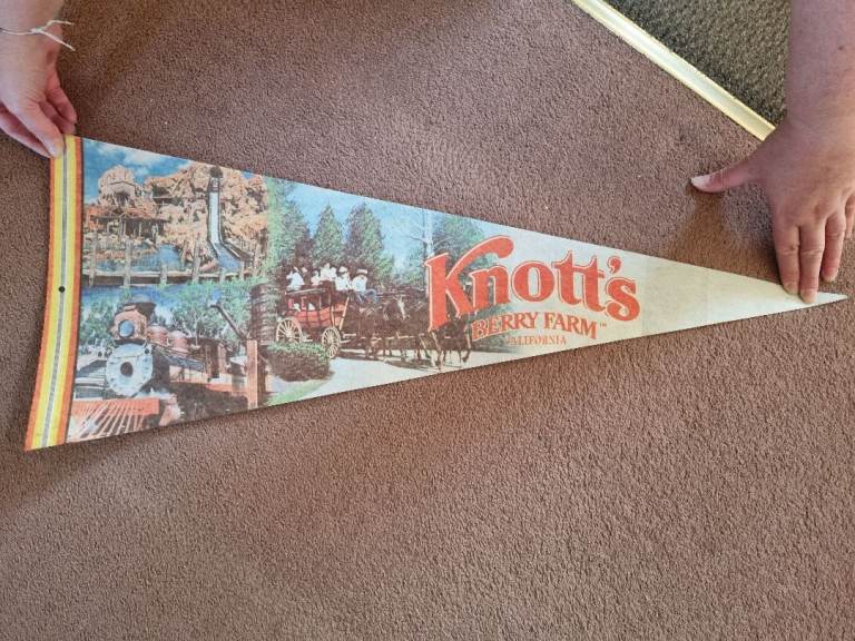 Vintage Collectible Knott's Berry Farm Pennant/Flag from the 1980s