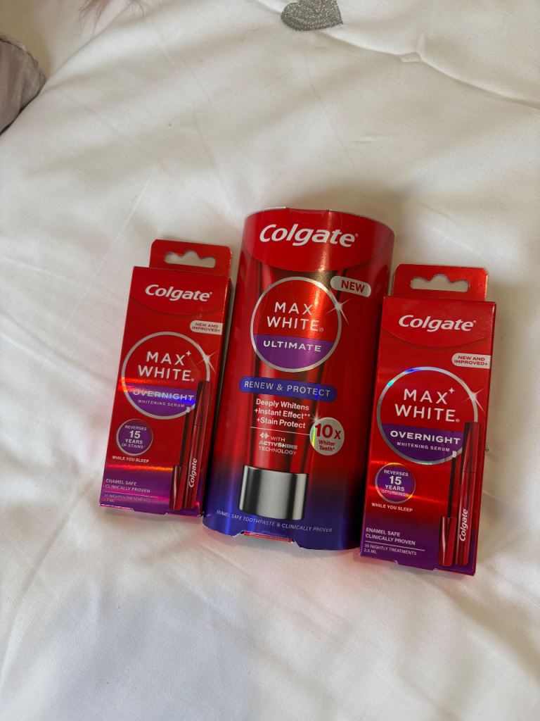 Colgate Max White Whitening bundle toothpaste and 2x overnight serum - NEW