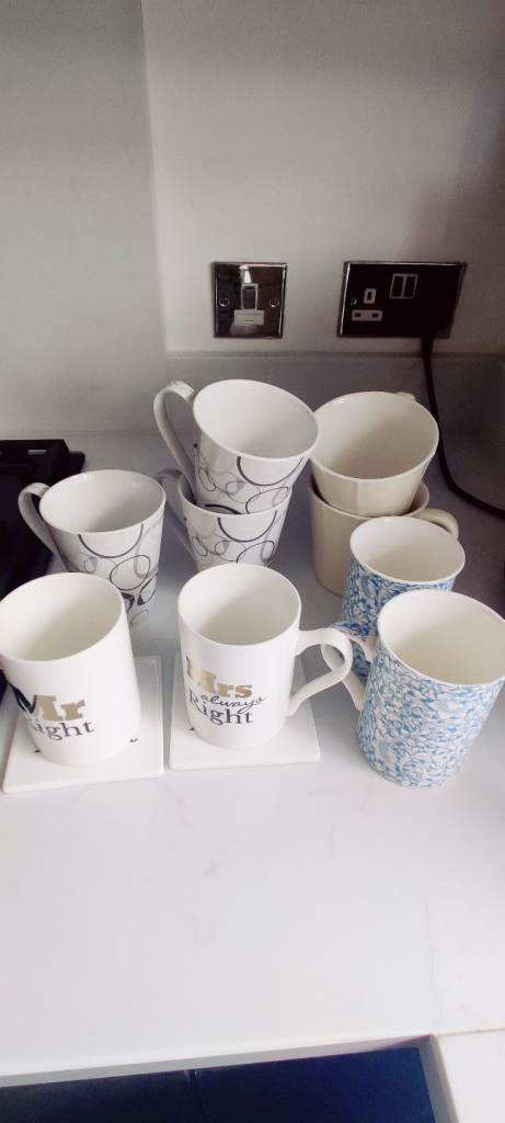Assortment of mugs *collection pending*