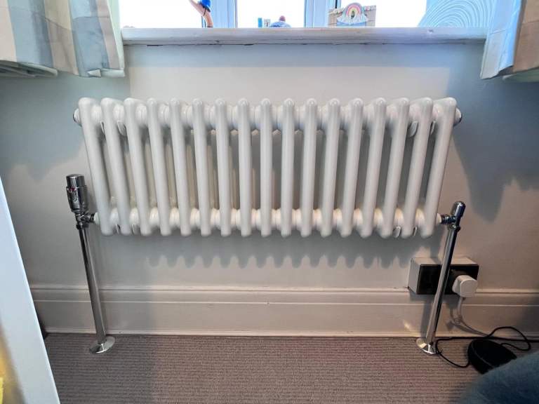Milano Windsor - white traditional double column radiator. H 300mm w 785mm. Will need tmv etc.