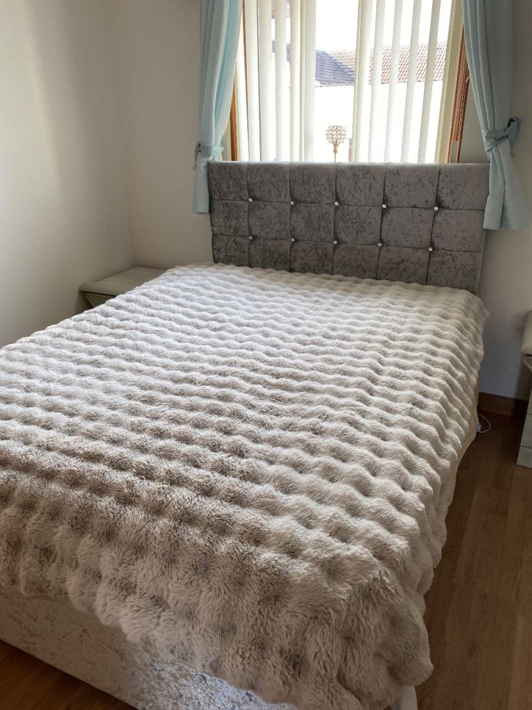 Double divan grey crushed velvet modern bed 🛌 double mattress 4 x drawer s