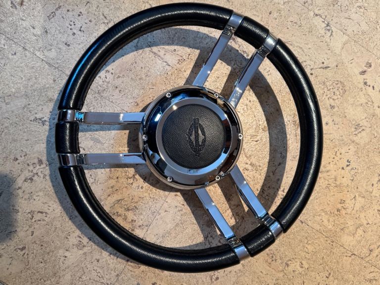 Isotta marine steering wheel
