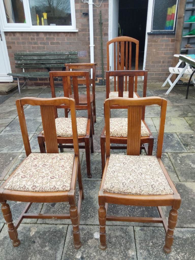 Dining chairs 