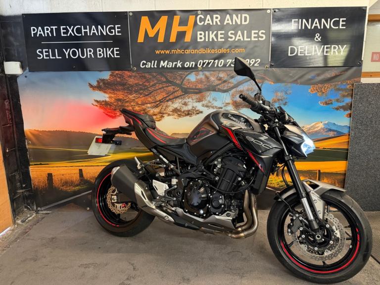 2024 Kawasaki Z 900 490 MILES GRAY  NICE EXTRAS RETO Roadster Petrol Manual