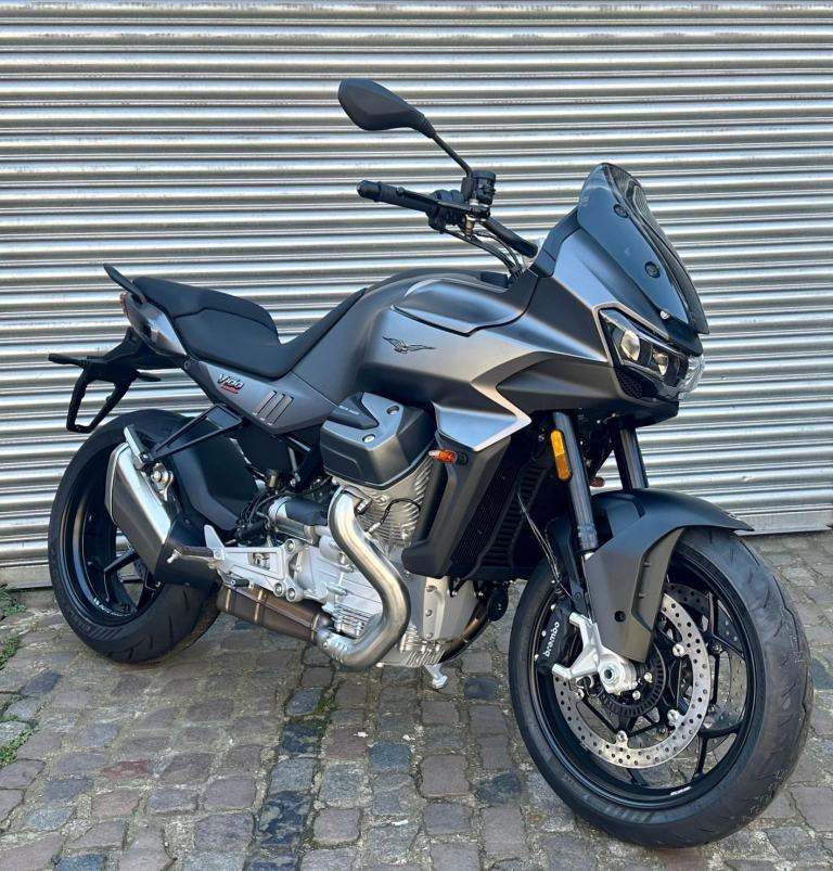 Moto Guzzi V100 Mandello E5+ 