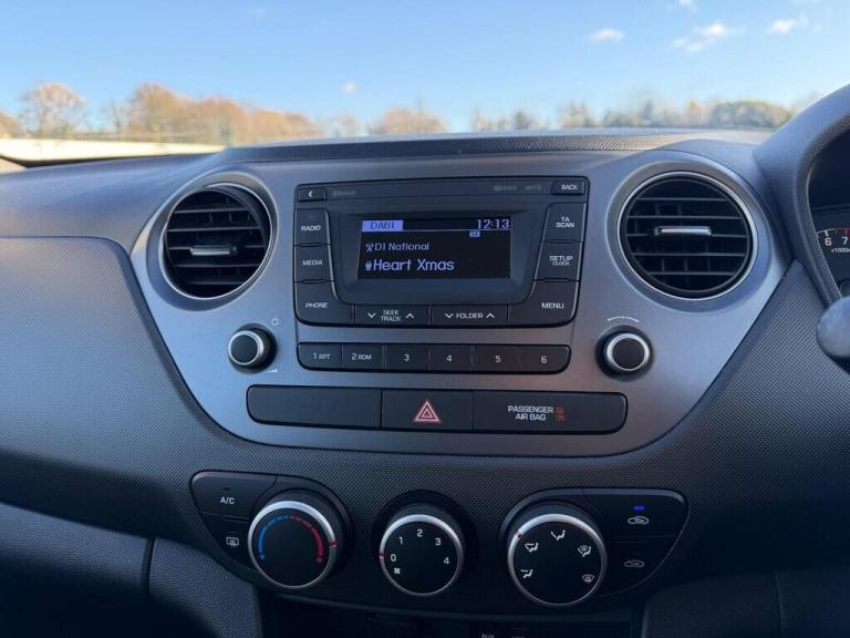 2018 Hyundai i10 1.0 SE 5dr HATCHBACK Petrol Manual