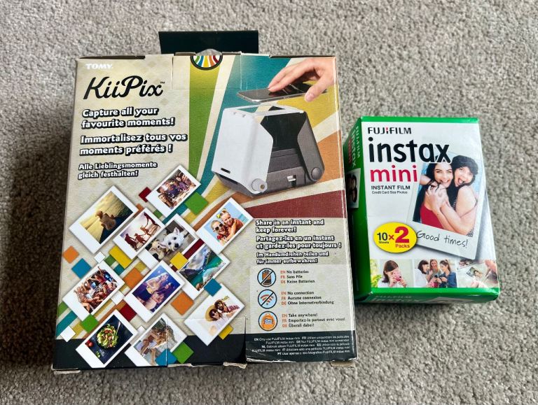 TOMY KiiPix Smartphone Photo Printer Blac