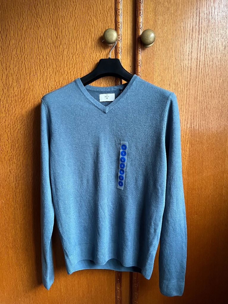 C&A Basics Blue V-Neck Jumper - Men's Size Large, Brand New with Tags