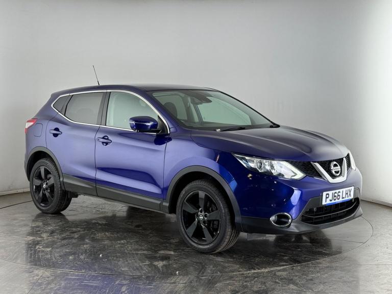 2016 Nissan Qashqai 1.2 DiG-T N-Connecta 5dr HATCHBACK PETROL Manual