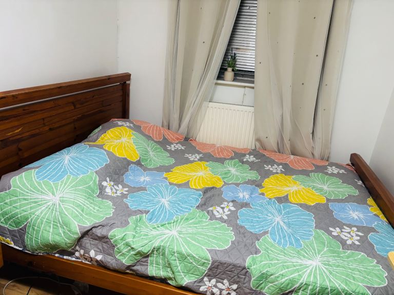 Wooden kings size bed frame 