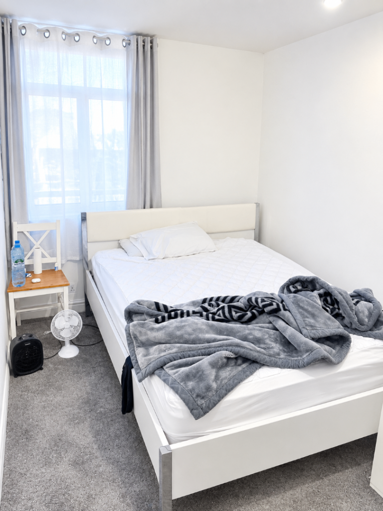 Studio flat one bedroom all in one 