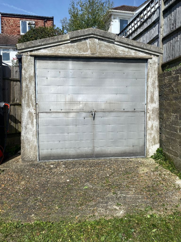 Garage - free 