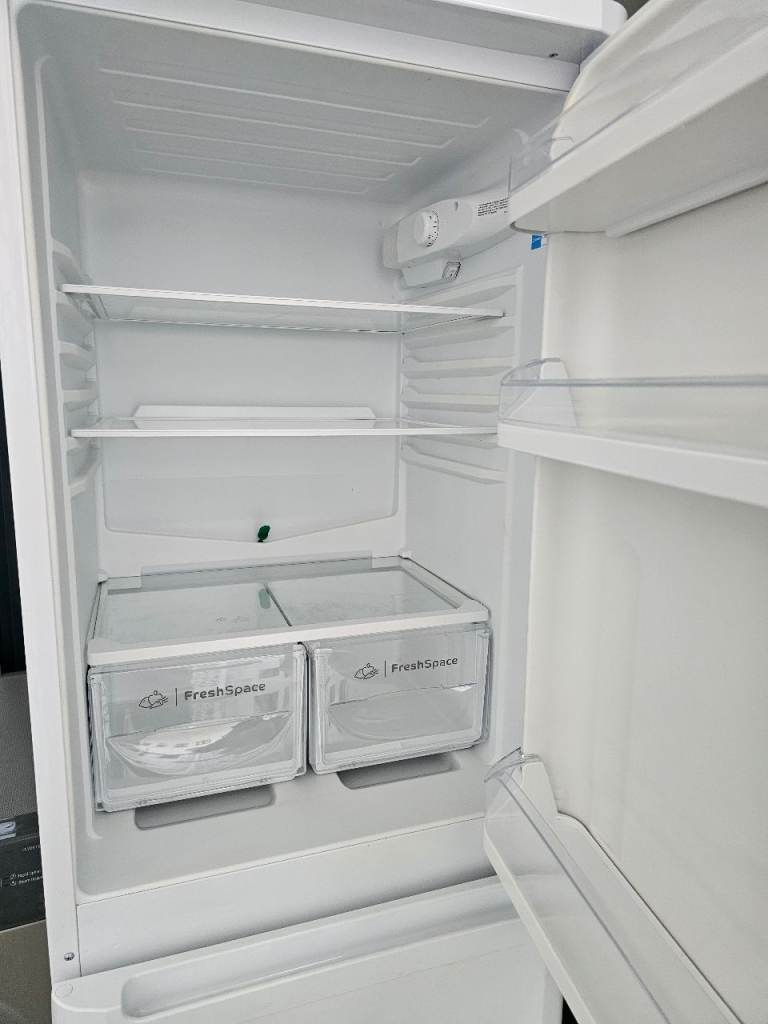 Indesit Fridge Freezer IBD 5517 – White