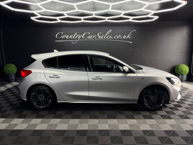 2020 Ford Focus 1.0T EcoBoost ST-Line X Hatchback 5dr Petrol Manual Euro 6 (s/s) (125 ps) Hatchba...