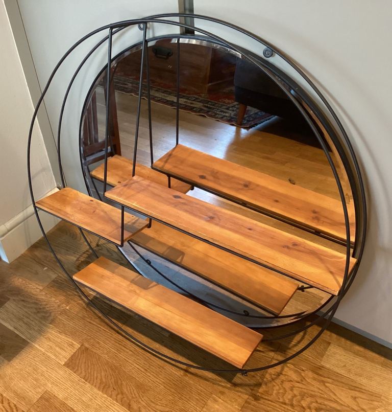 Round decorative shelf with optional mirror
