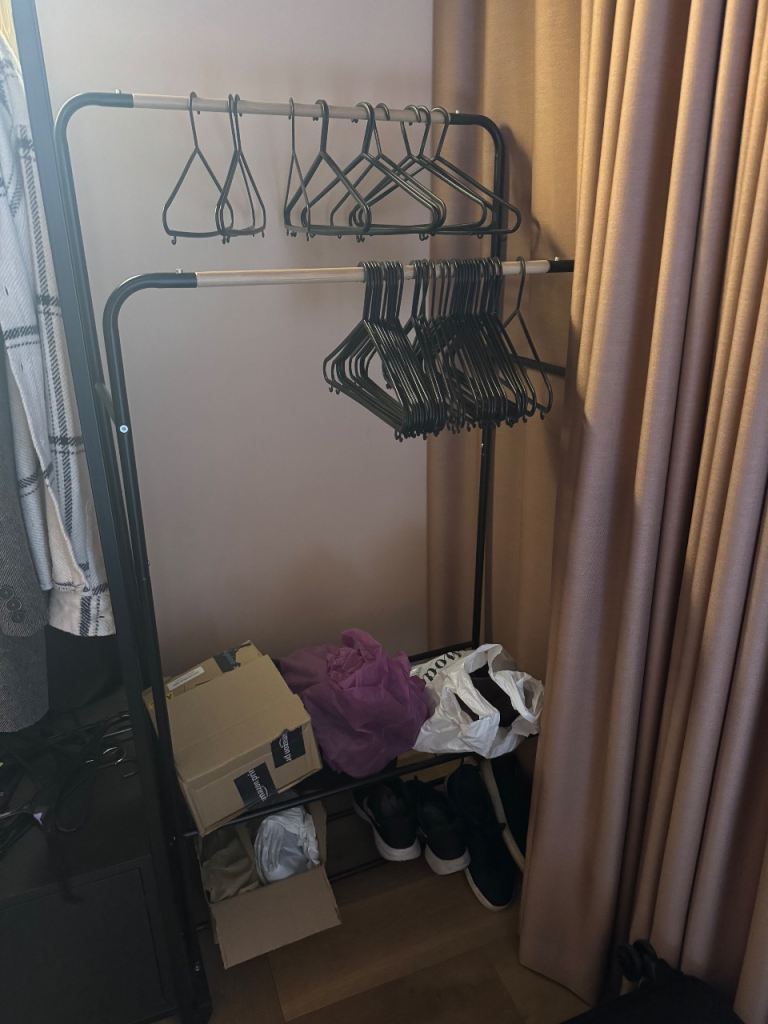 Worth £550 – Selling for £149 – Full Furniture & Appliances Bundle (Must Go)