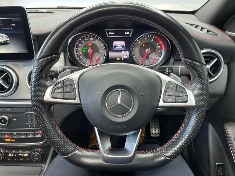 2017 Mercedes-Benz GLA 2.0 GLA250 AMG Line (Premium Plus) SUV 5dr Petrol 7G-DCT 4MATIC Euro 6 (s/...