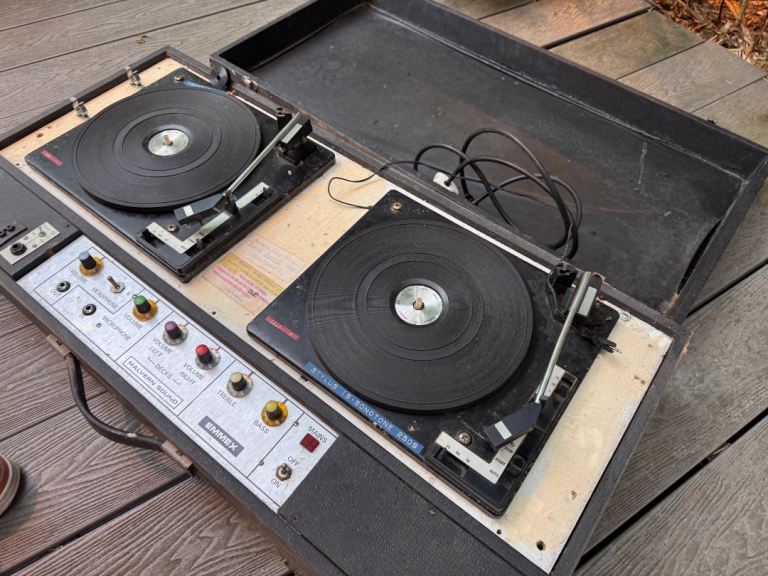 Vintage SMVC Twin Turntable DJ Set