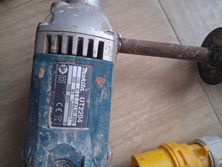 Makita UT2204 & PHD1975 Plastering Mixing Drills – 110V & 240V