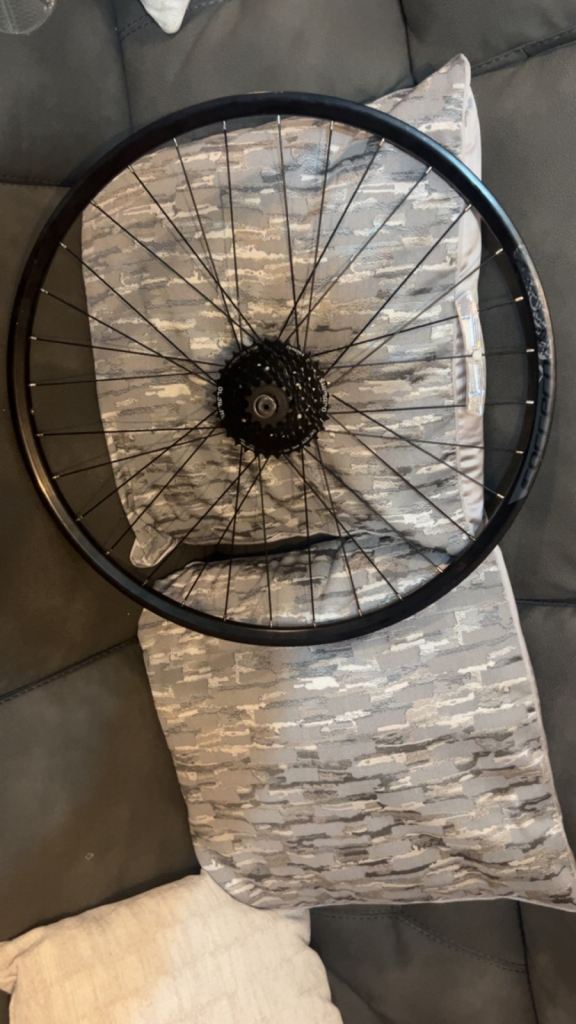 Shimano carrea rim 27.5inch and Shimano sprocket 