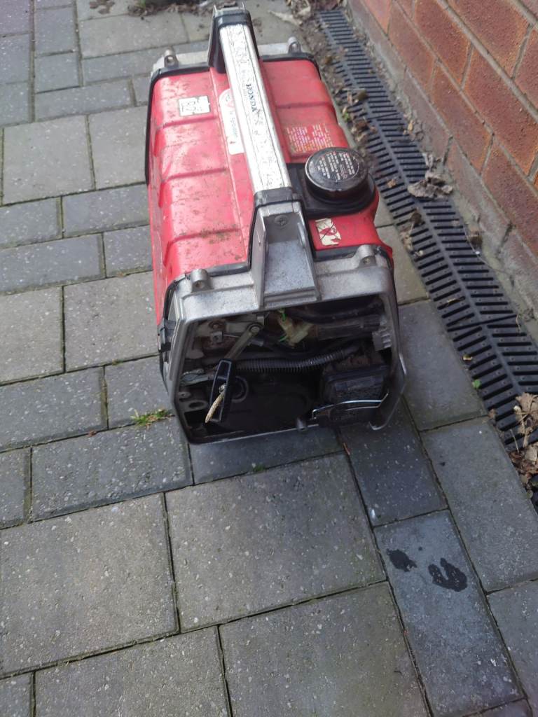 image for Honda EM650 suitcase generator 