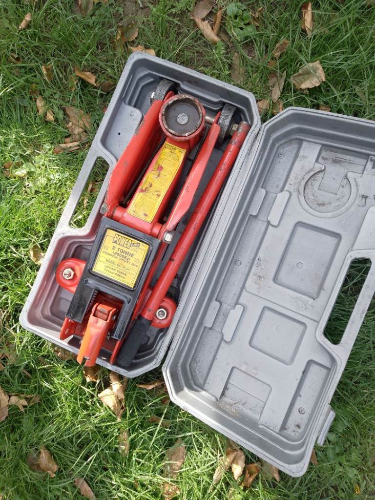 Trolley jack in case