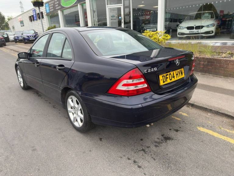 2004 04 MERCEDES-BENZ C-CLASS 2.1 C200 CDI AVANTGARDE SE SALOON 4DR DIESEL AUTOM