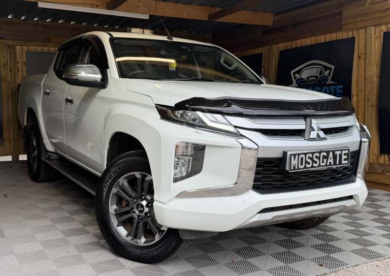 2019 Mitsubishi L200 Double Cab DI-D 150 Warrior 4WD Auto PICK UP DIESEL Automatic