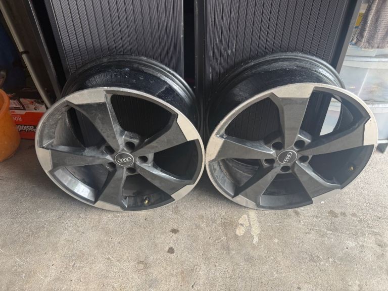 2 x Genuine Audi A3 / RS3 19" Alloy Wheel - 8V0601025CG / GF - E-80 x 19H2 ET49 