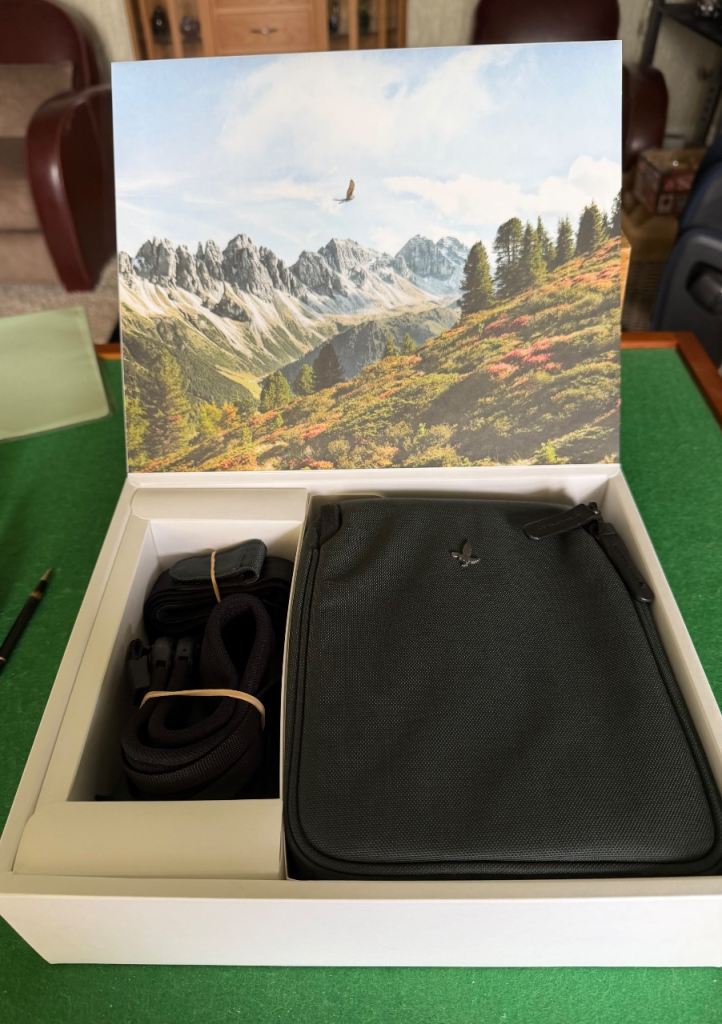 Swarovski optic green binoculars SLC15x56 with original box