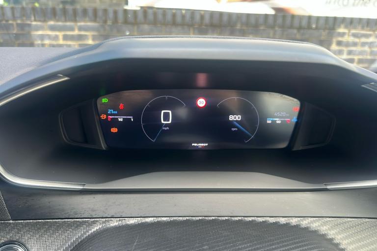  Peugeot 208 1.2 Puretech Allure Hatchback 5dr Petrol Manual Euro 6 s/s 100 Ps