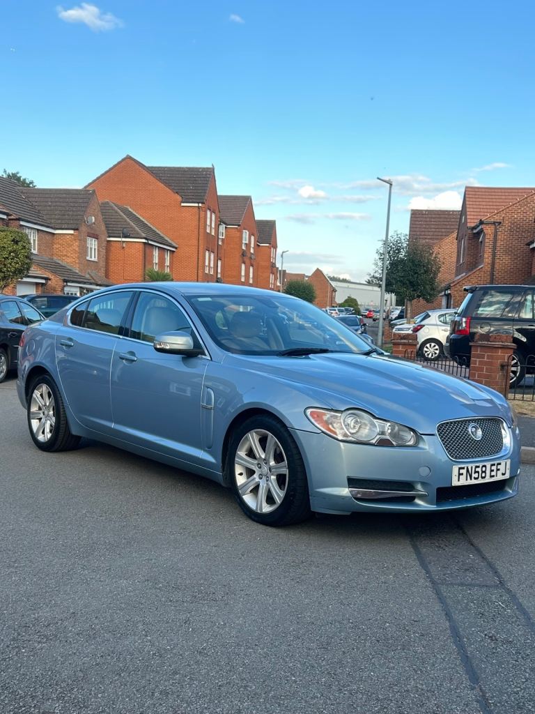 JAGUAR XF 2.7 LUXURY AUTOMATIC 