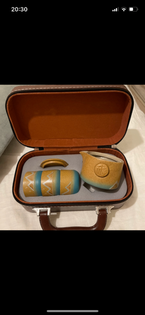 Travel tea set