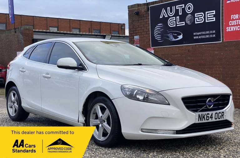 2014 Volvo V40 1.6 D2 SE Nav Euro 5 (s/s) 5dr HATCHBACK Diesel Manual