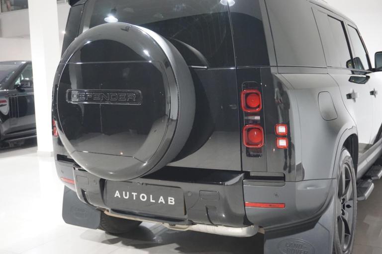 2023 Land Rover Defender 110 3.0 D250 MHEV HSE Hard Top SUV Auto 4WD MWB Euro 6 (s/s) 5dr PANEL V...