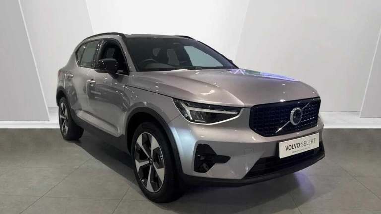 Volvo XC40 Plus B3 Mild hybrid Petrol/Electric Hybrid Automatic