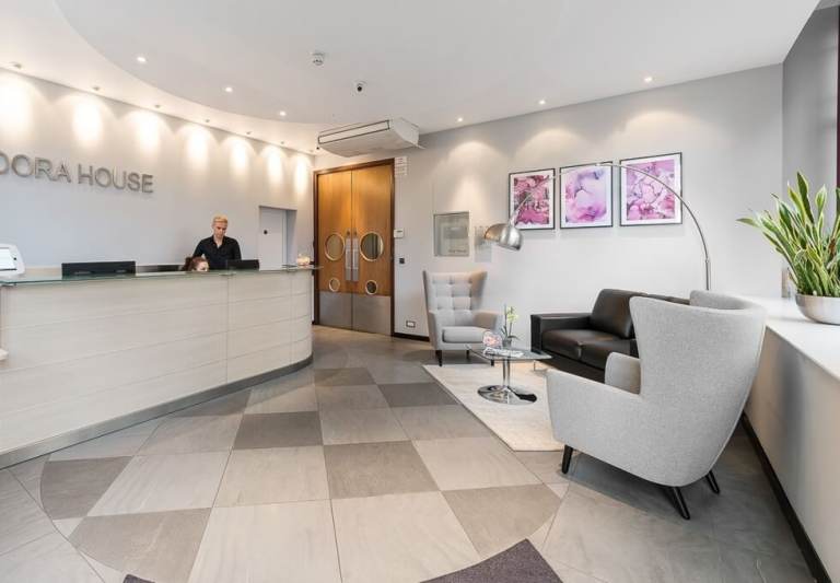 Furnished offices to rent in *Fitzrovia*. Office Spaces for 3 to 65 desks W1