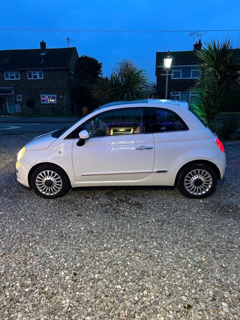 2010 fiat  500 lounge 1.3 £30 rd tax